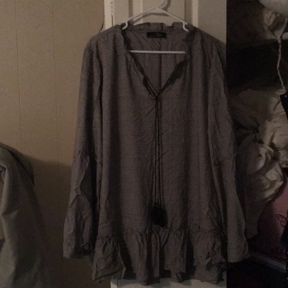 Susan Betro top